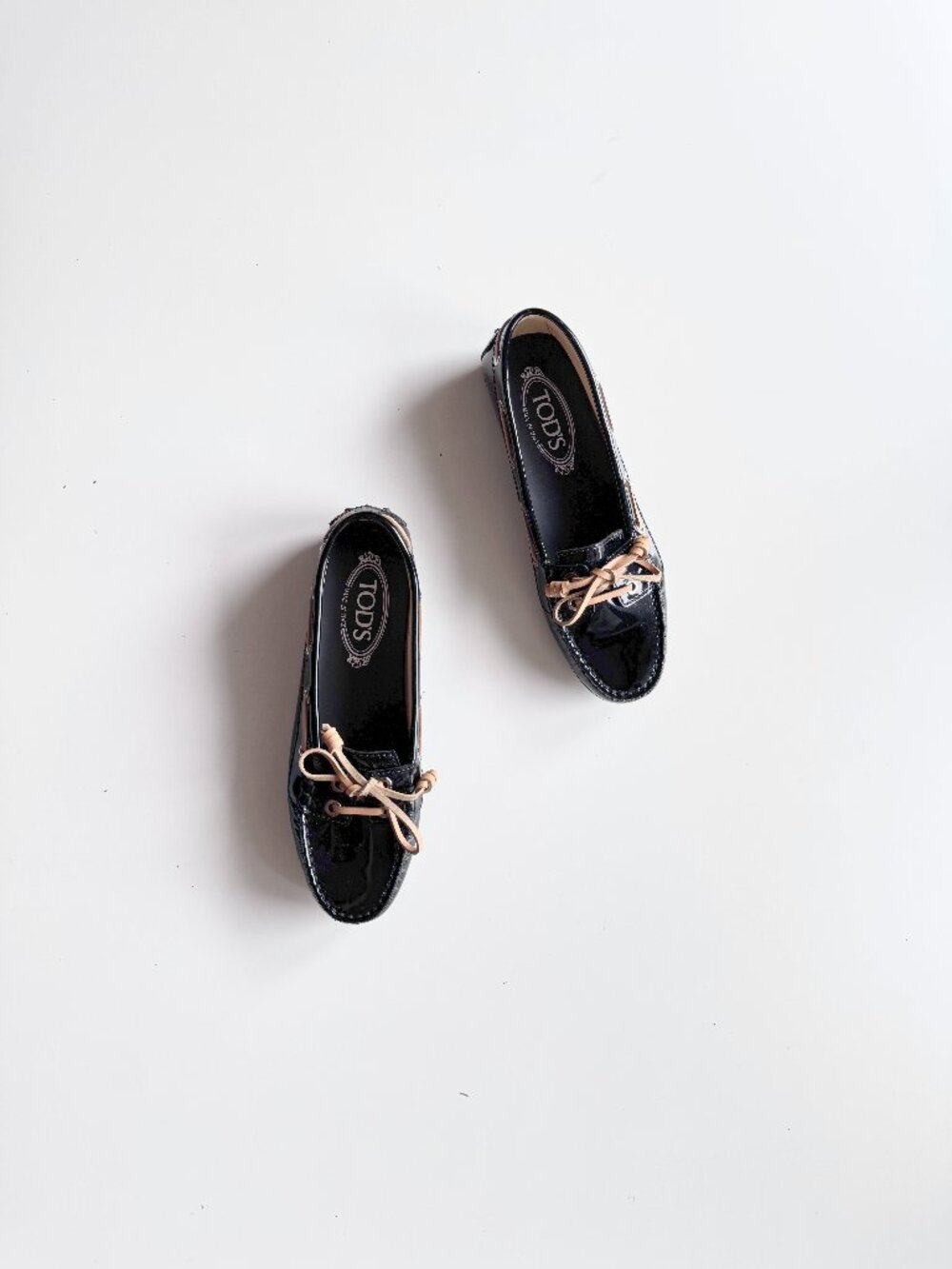 TOD'S Gommino Black Patent Leather Boat Shoe Loafers Flats, Size 37